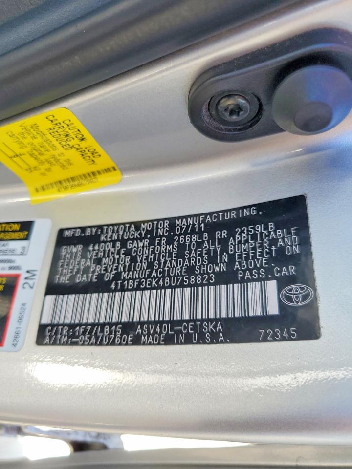 2011 TOYOTA CAMRY SE photo 23