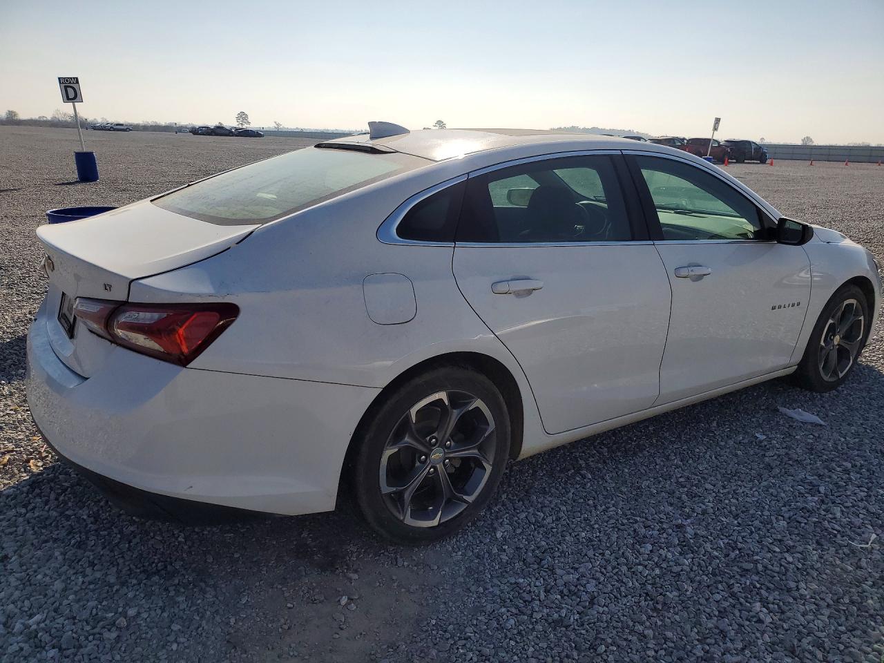 2021 CHEVROLET MALIBU LT photo 7