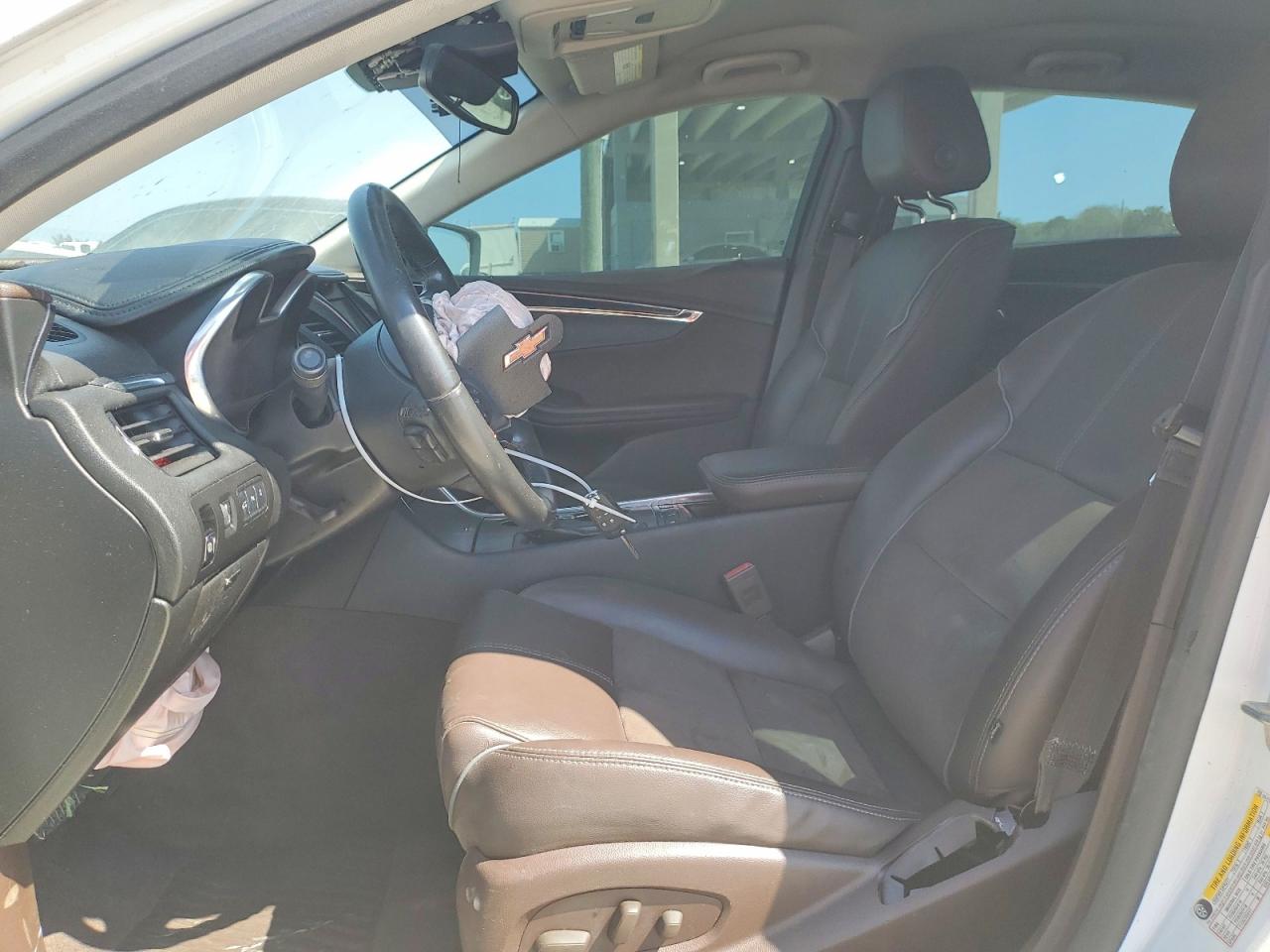 2015 CHEVROLET IMPALA LT photo 19