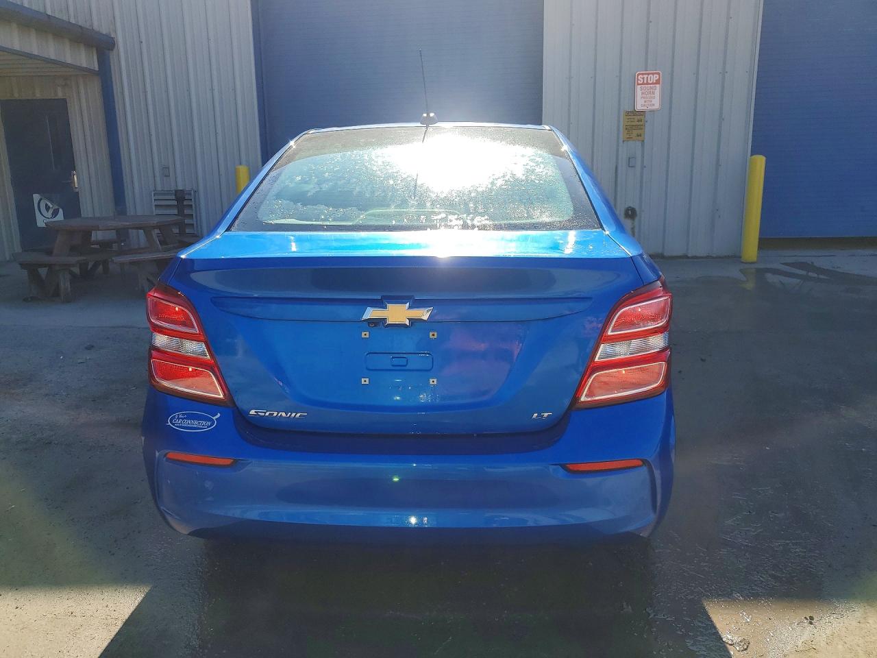 2017 CHEVROLET SONIC LT photo 16