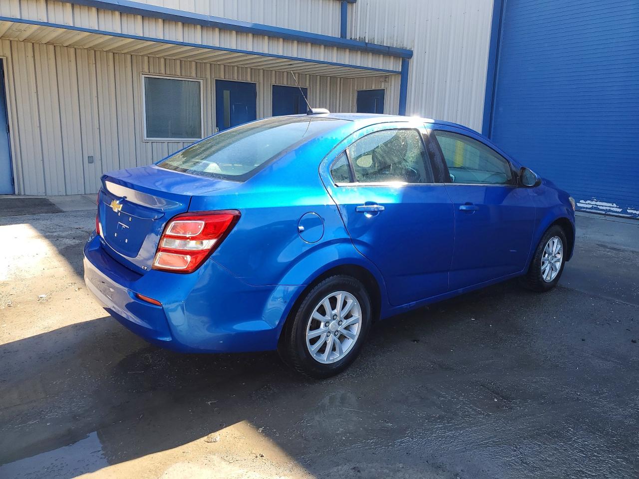 2017 CHEVROLET SONIC LT photo 7