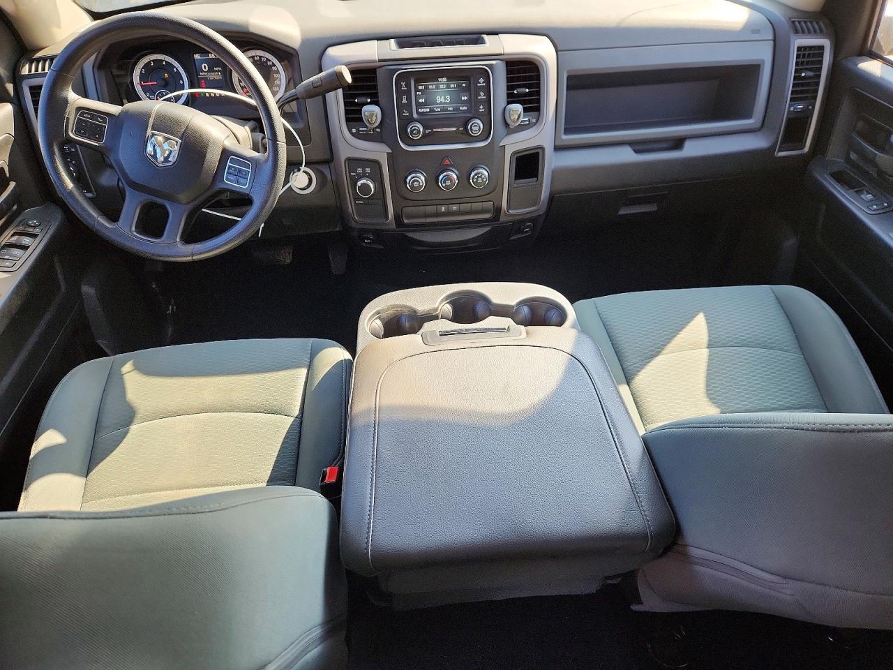 2014 RAM 1500 ST photo 8