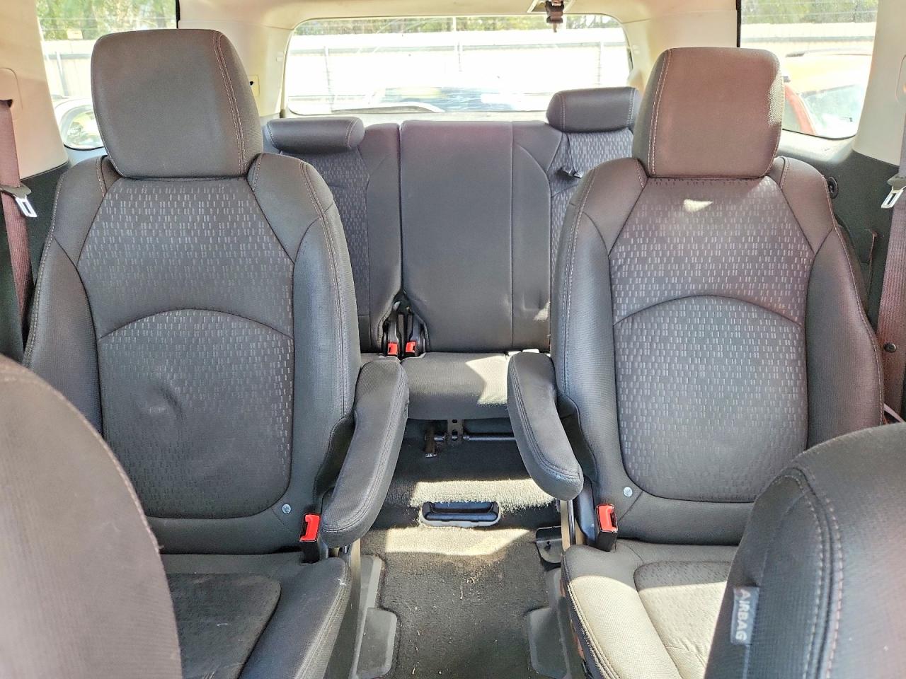 2014 GMC ACADIA SLE photo 10