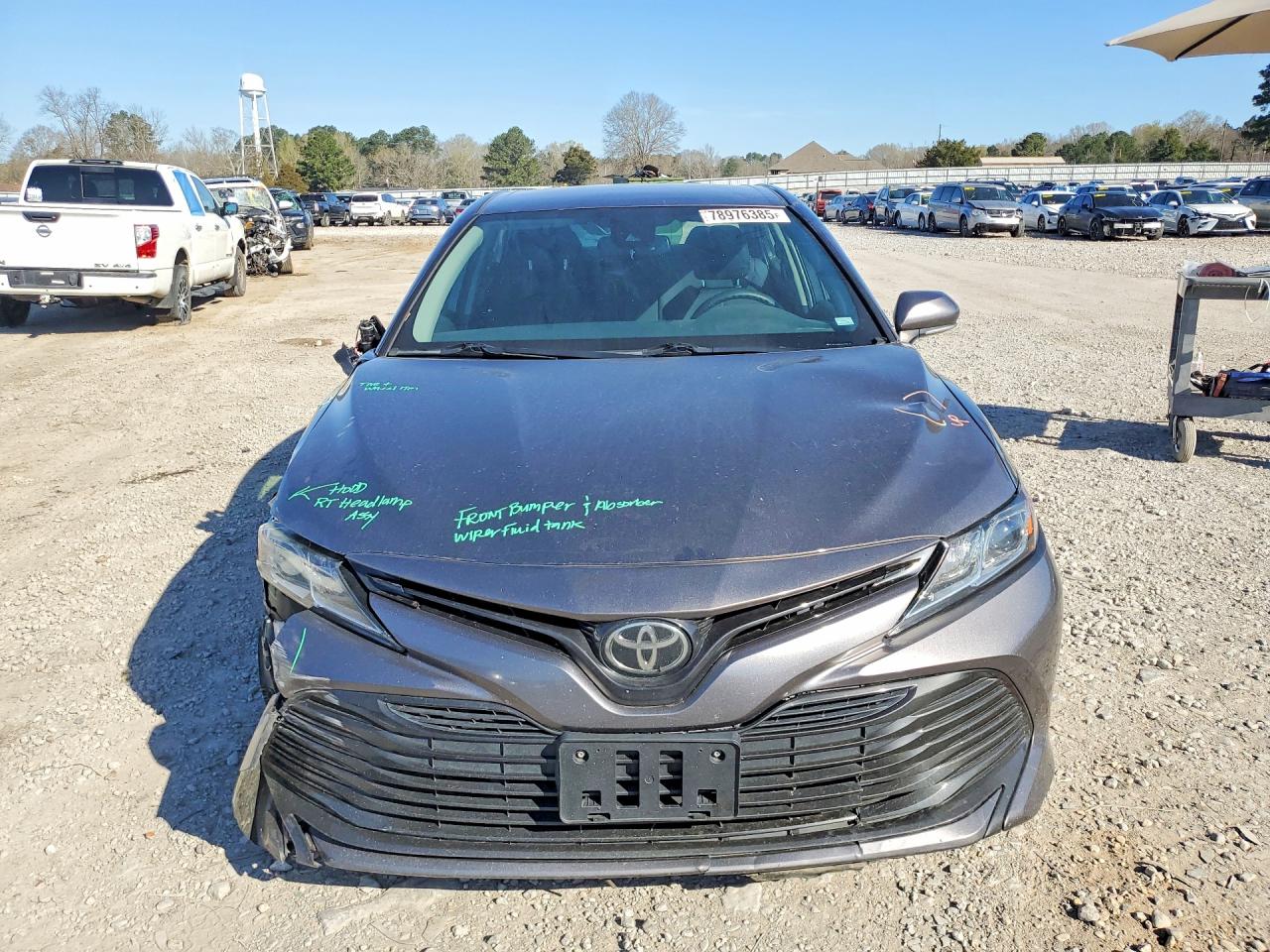 2019 TOYOTA CAMRY LE photo 5