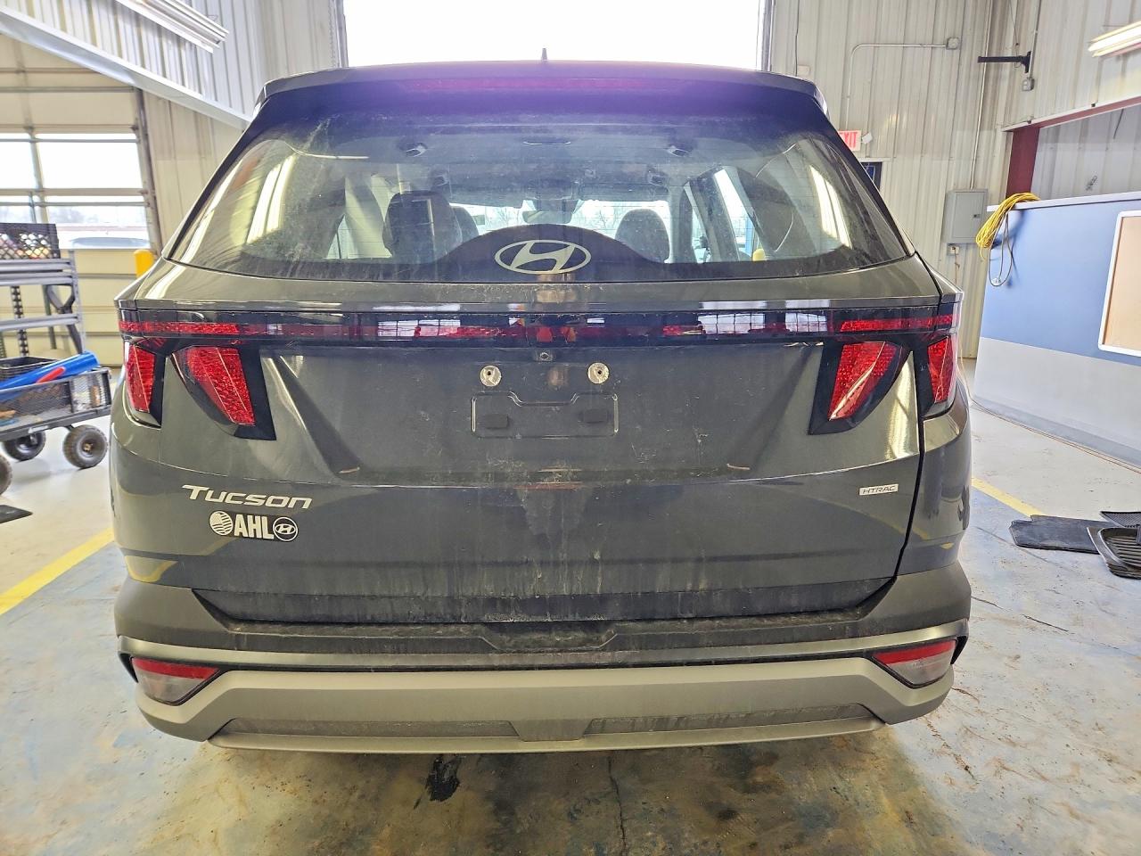 2025 HYUNDAI TUCSON SE photo 11