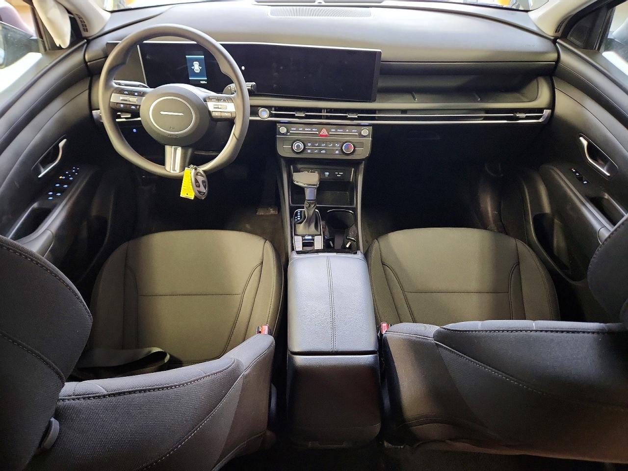 2025 HYUNDAI TUCSON SE photo 15
