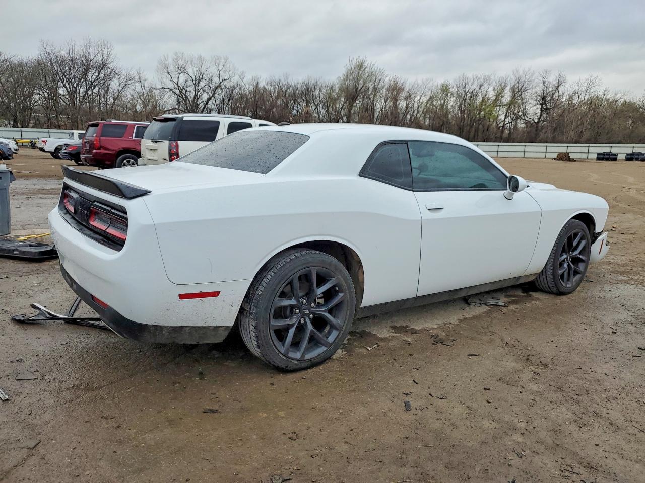 2023 DODGE CHALLENGER SXT photo 5