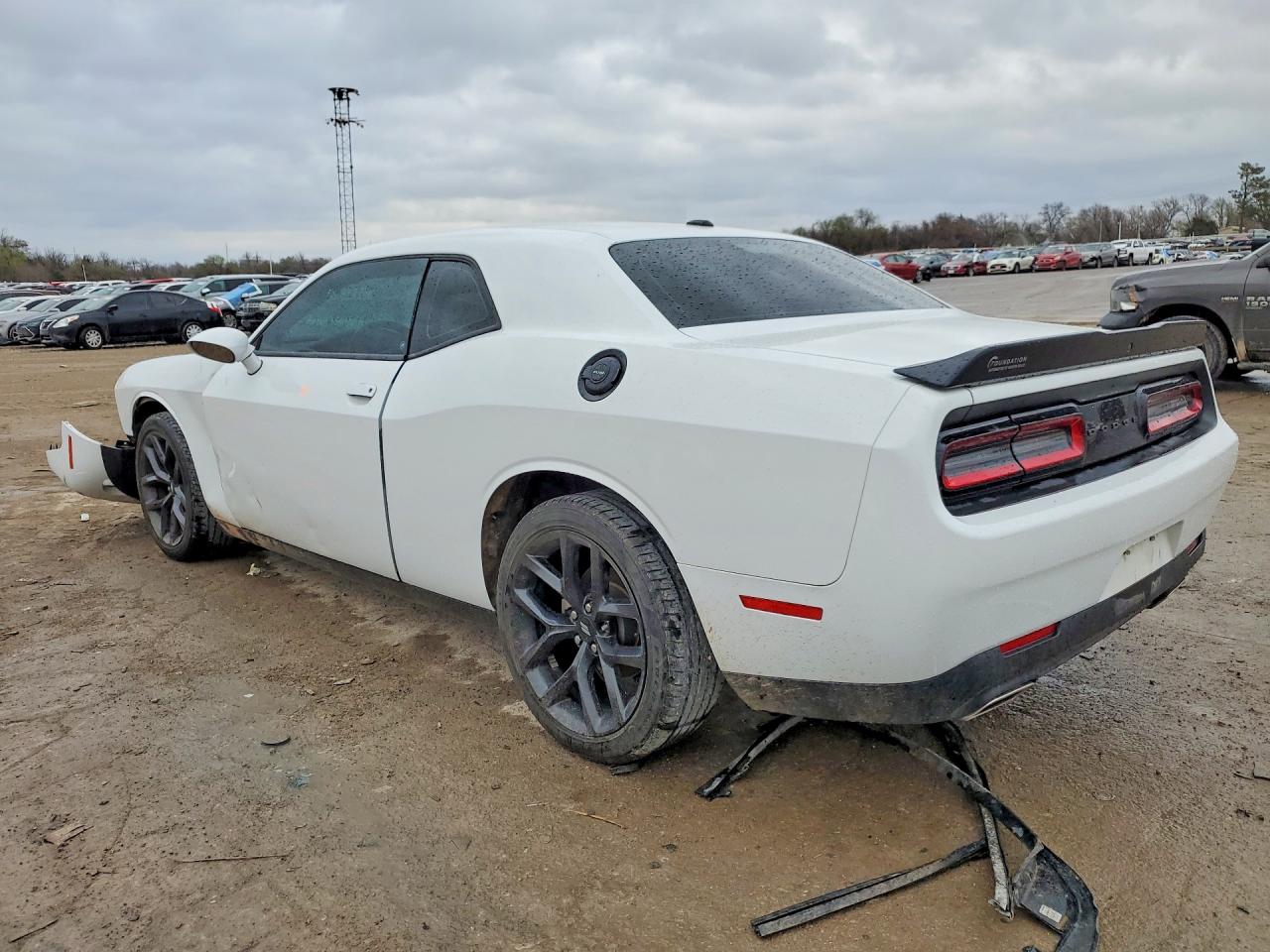 2023 DODGE CHALLENGER SXT photo 3
