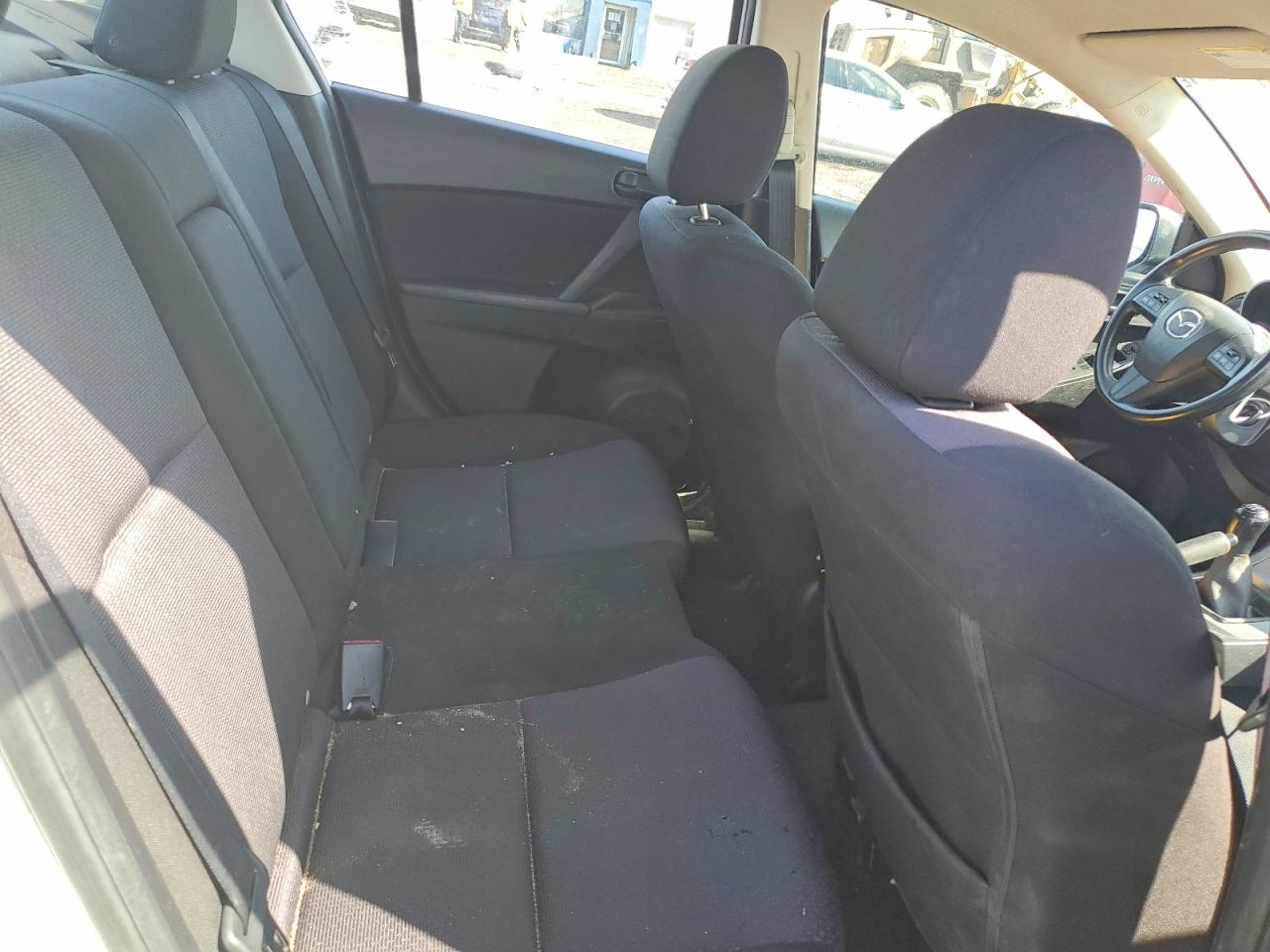 2010 MAZDA 3 photo 10
