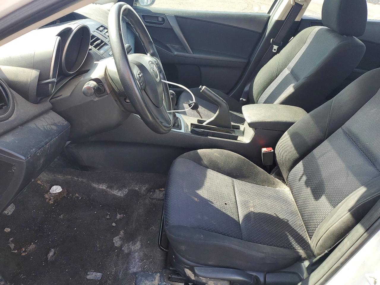 2010 MAZDA 3 photo 7