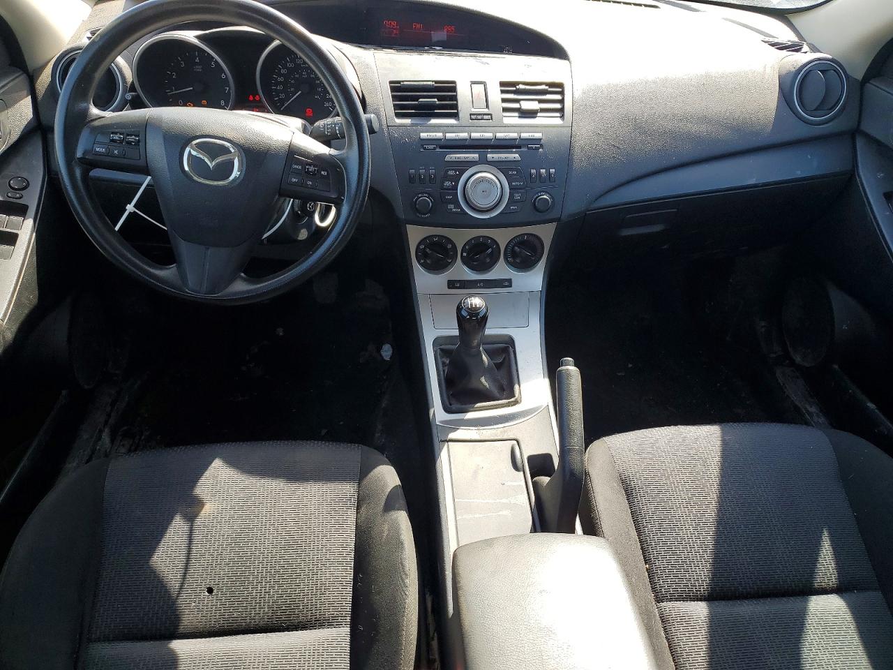 2010 MAZDA 3 photo 8