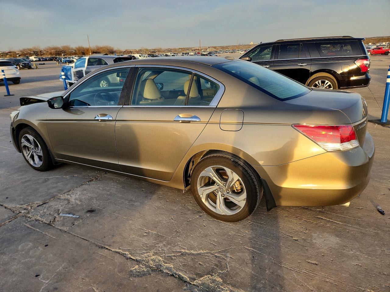 2010 HONDA ACCORD EXL photo 3