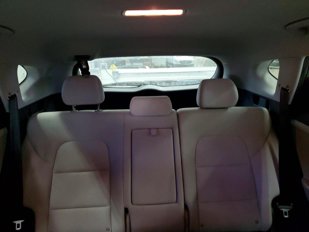 2019 HYUNDAI TUCSON SE photo 10
