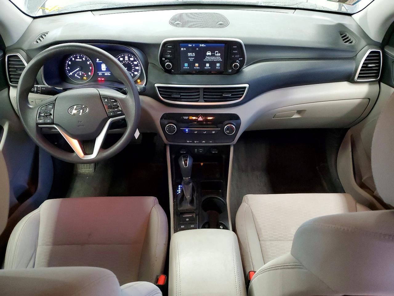 2019 HYUNDAI TUCSON SE photo 8