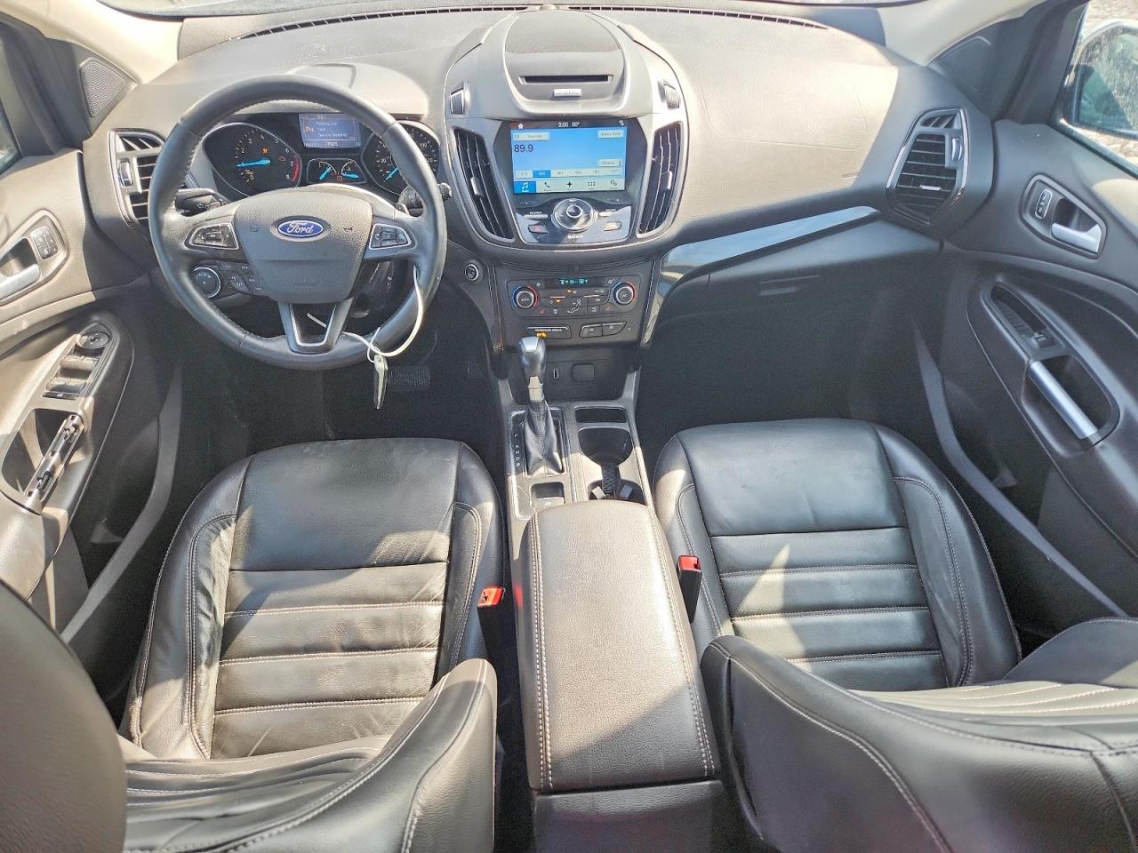 2017 FORD ESCAPE TITANIUM photo 8