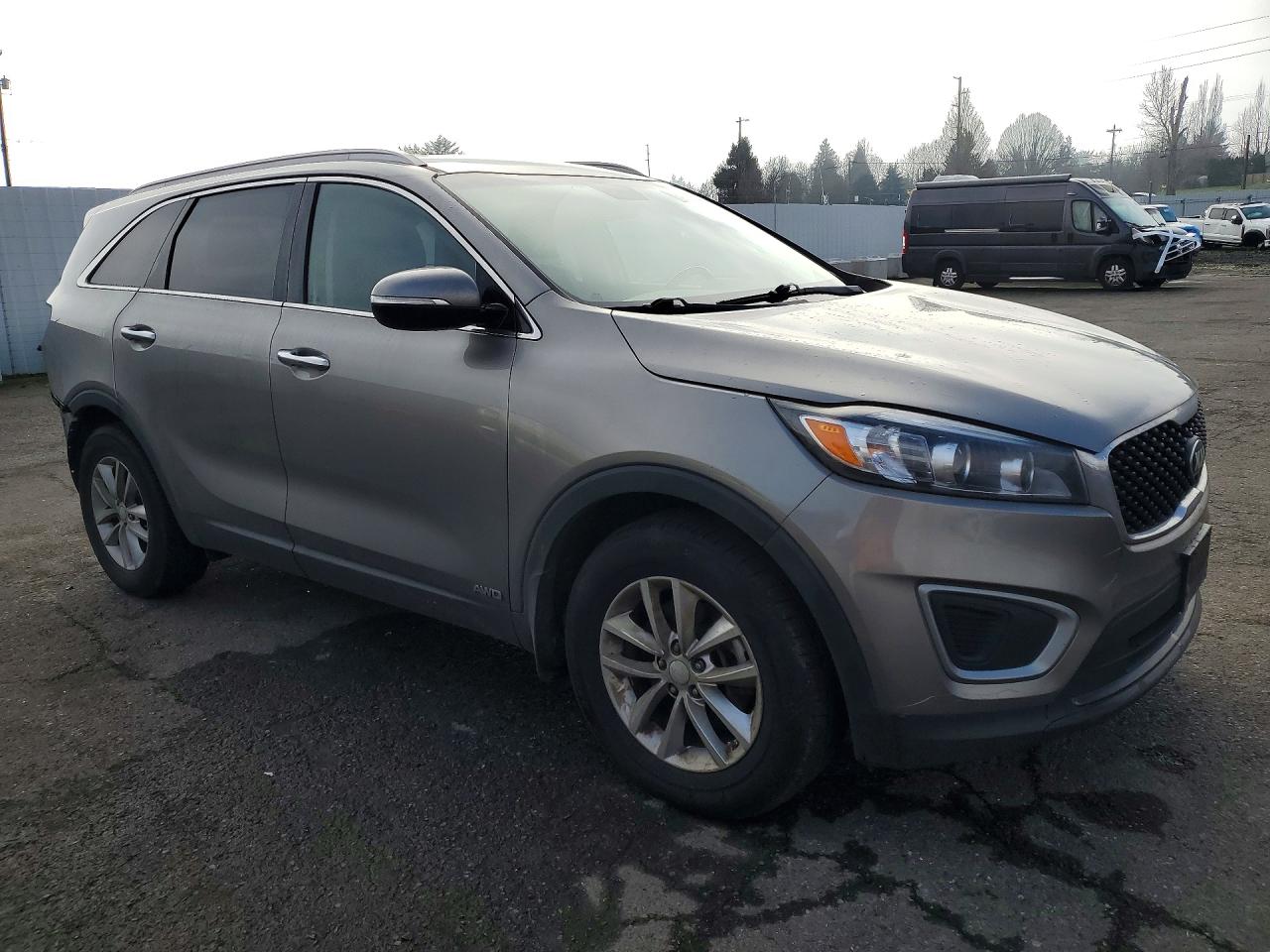 2016 KIA SORENTO LX photo 4