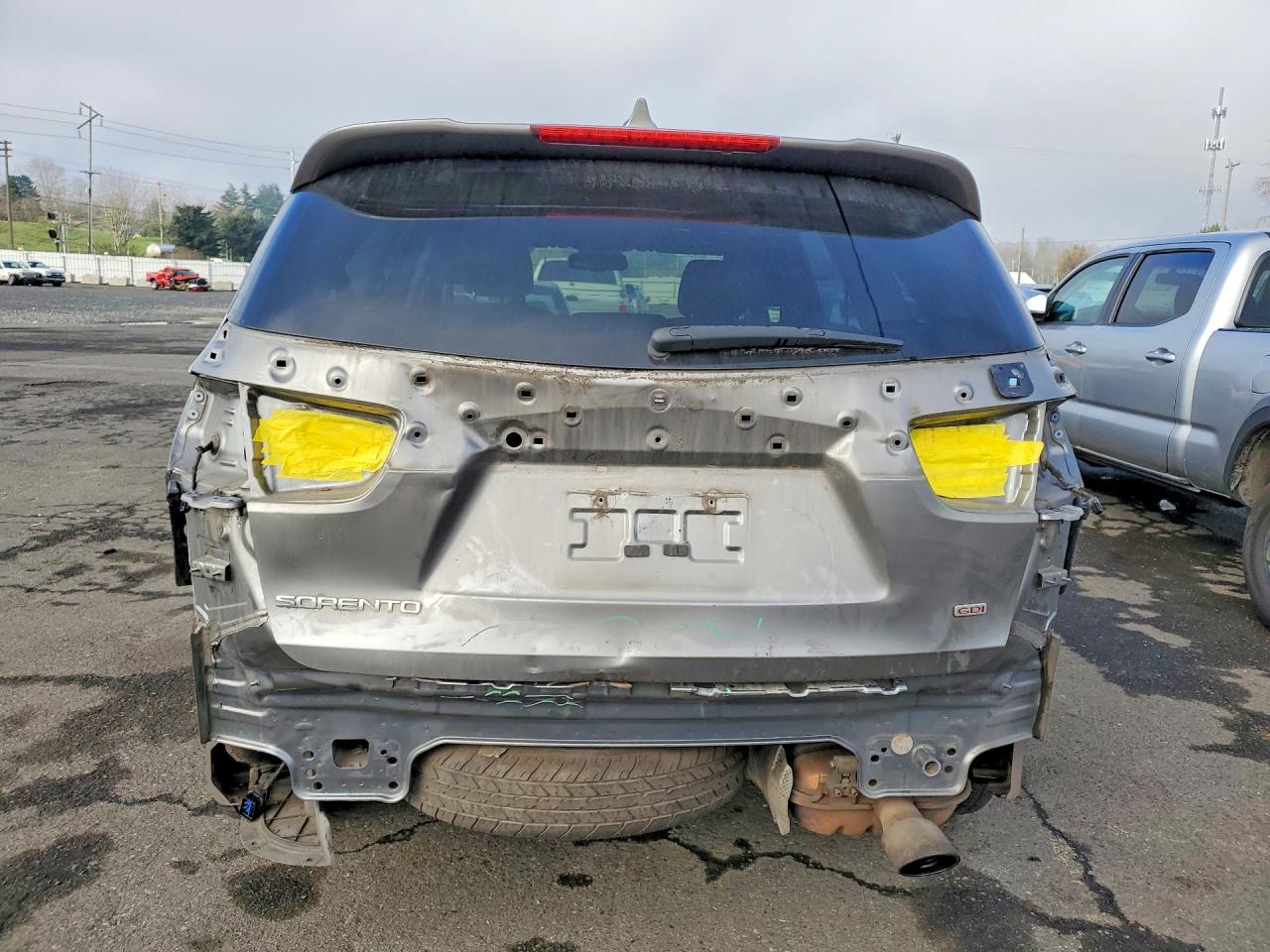 2016 KIA SORENTO LX photo 6
