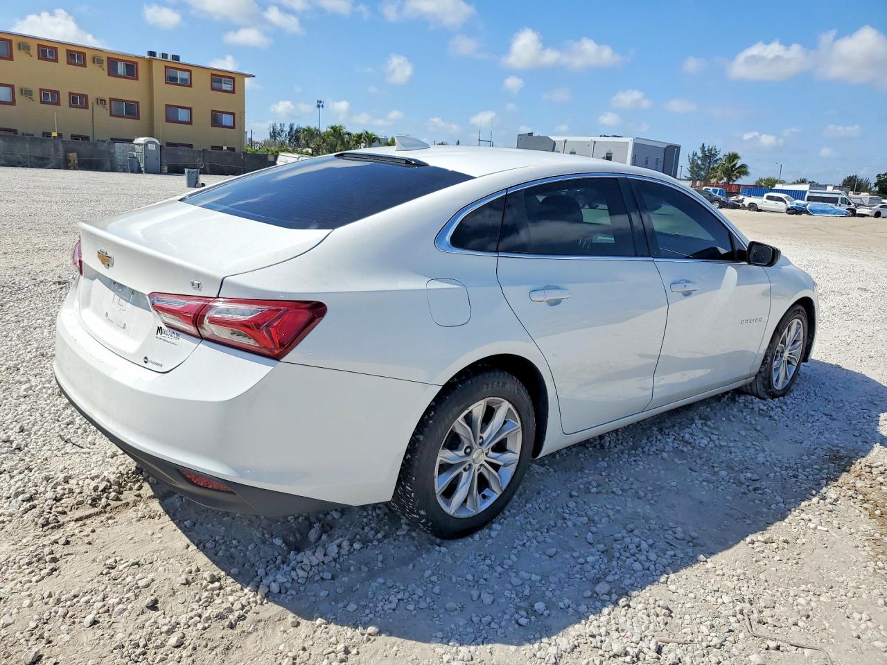 2020 CHEVROLET MALIBU LT photo 5
