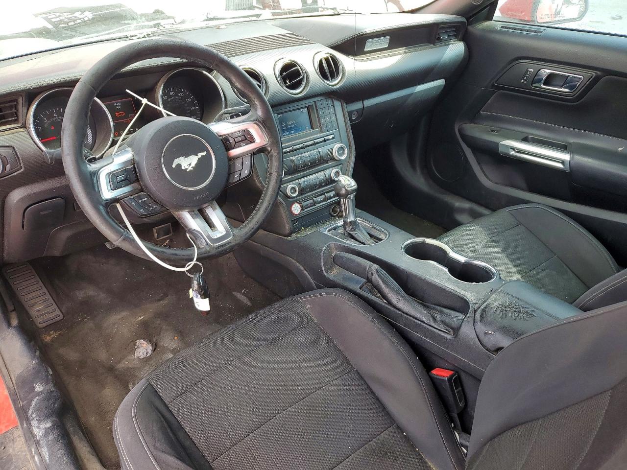 2016 FORD MUSTANG photo 8