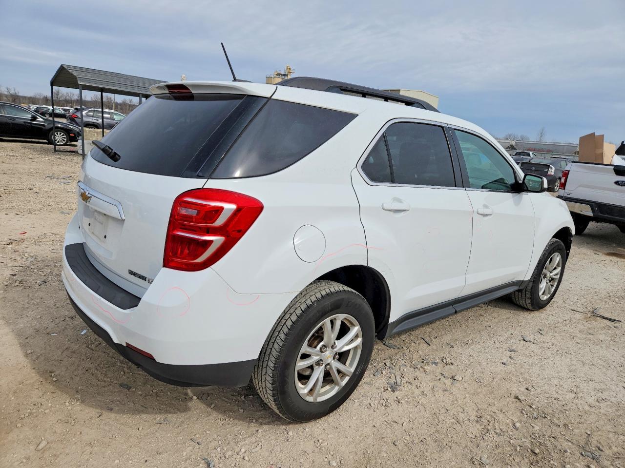 2017 CHEVROLET EQUINOX LT photo 3