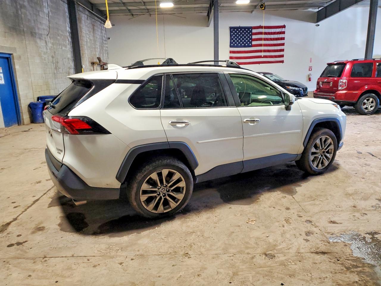 2022 TOYOTA RAV4 LIMITED photo 3