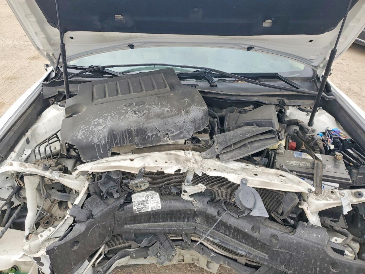 2012 TOYOTA CAMRY XLE V6 photo 21