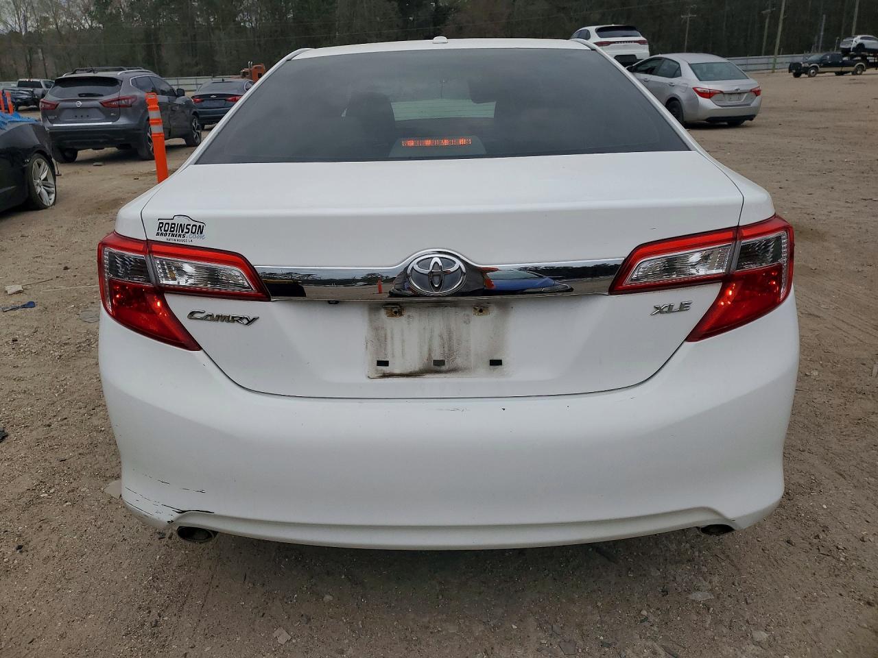 2012 TOYOTA CAMRY XLE V6 photo 11