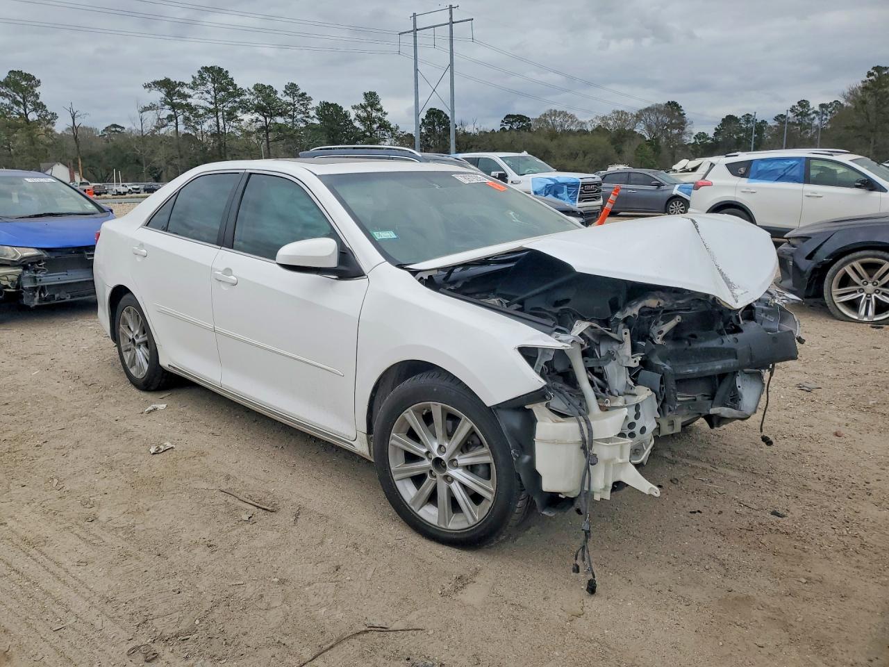 2012 TOYOTA CAMRY XLE V6 photo 7