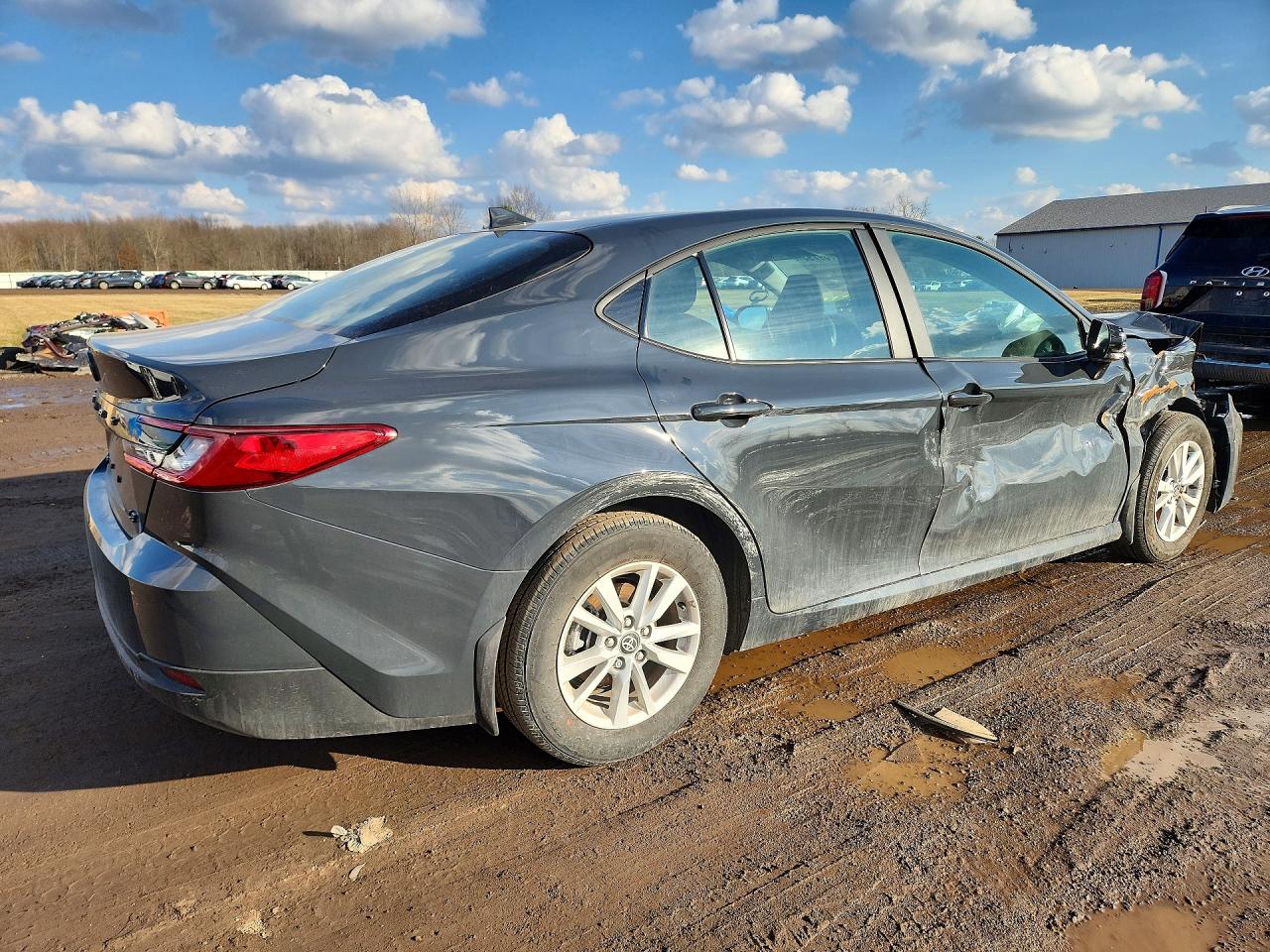 2026 TOYOTA CAMRY LE photo 3