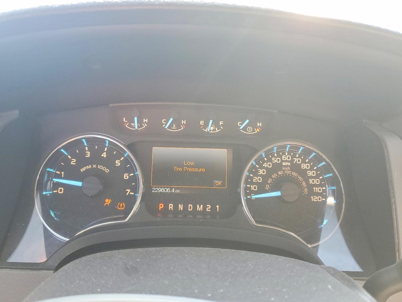 2011 FORD F150 SUPERCREW photo 17