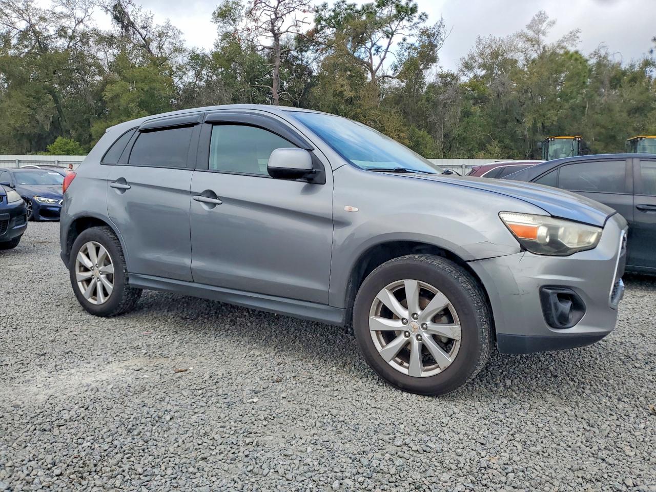 2014 MITSUBISHI OUTLANDER SPORT ES photo 7