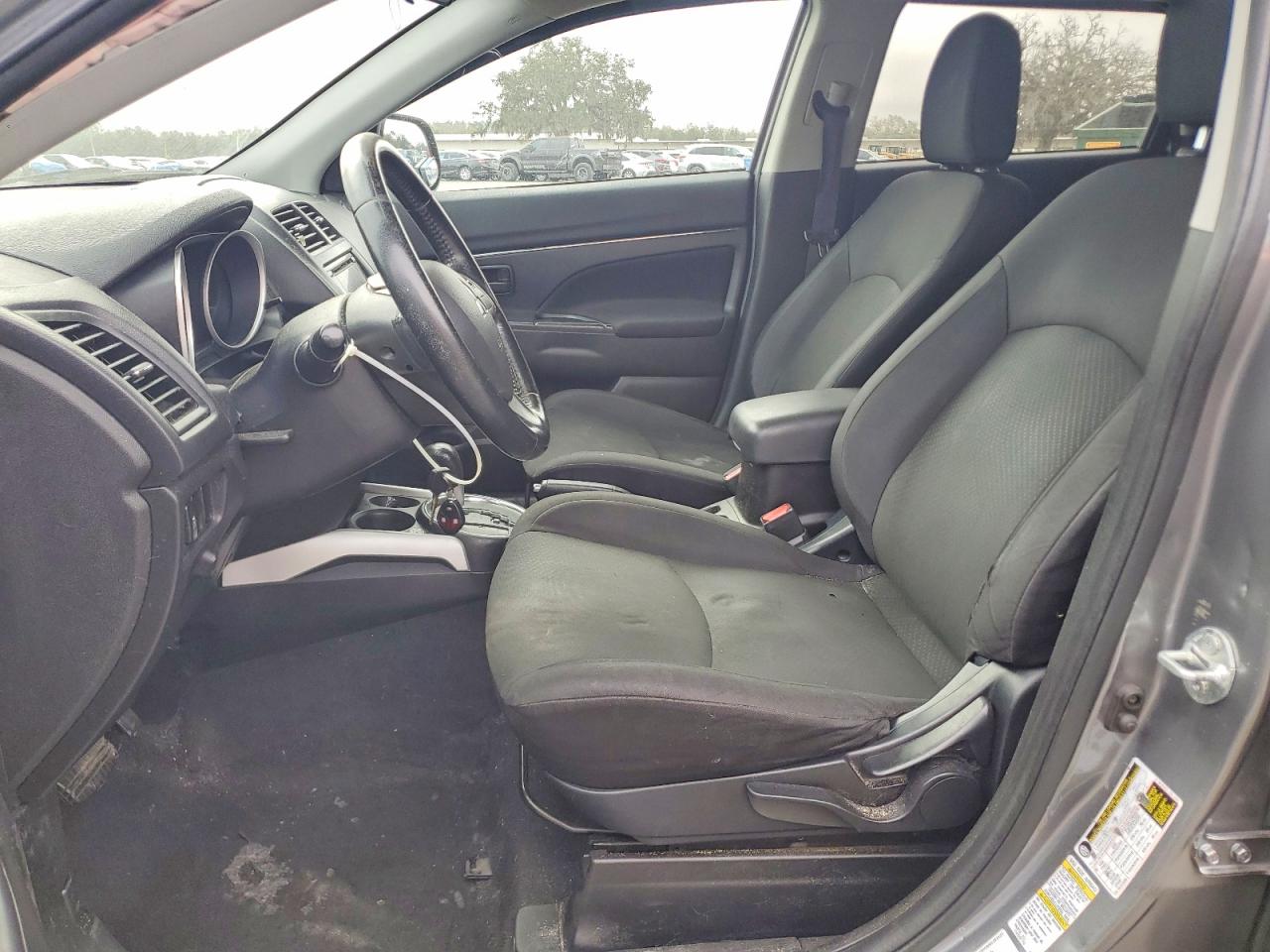 2014 MITSUBISHI OUTLANDER SPORT ES photo 13