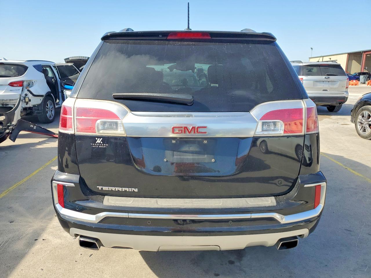 2017 GMC TERRAIN DENALI photo 6