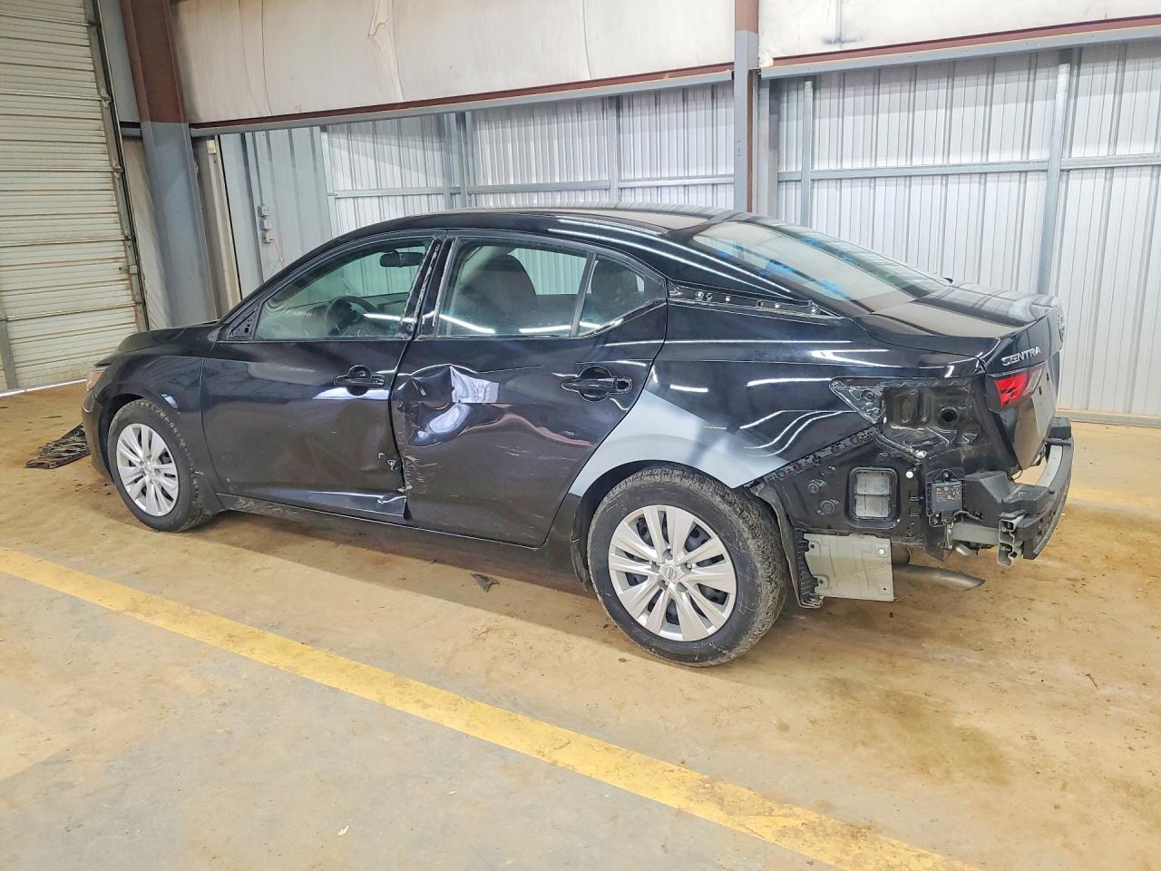 2022 NISSAN SENTRA S photo 2