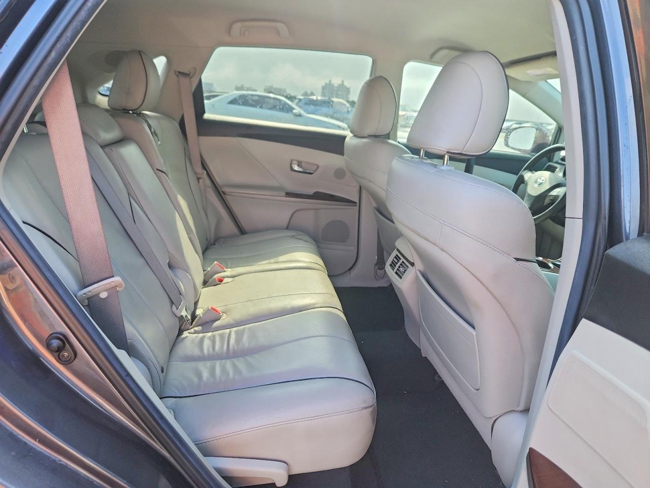 2011 TOYOTA VENZA FWD V6 photo 21