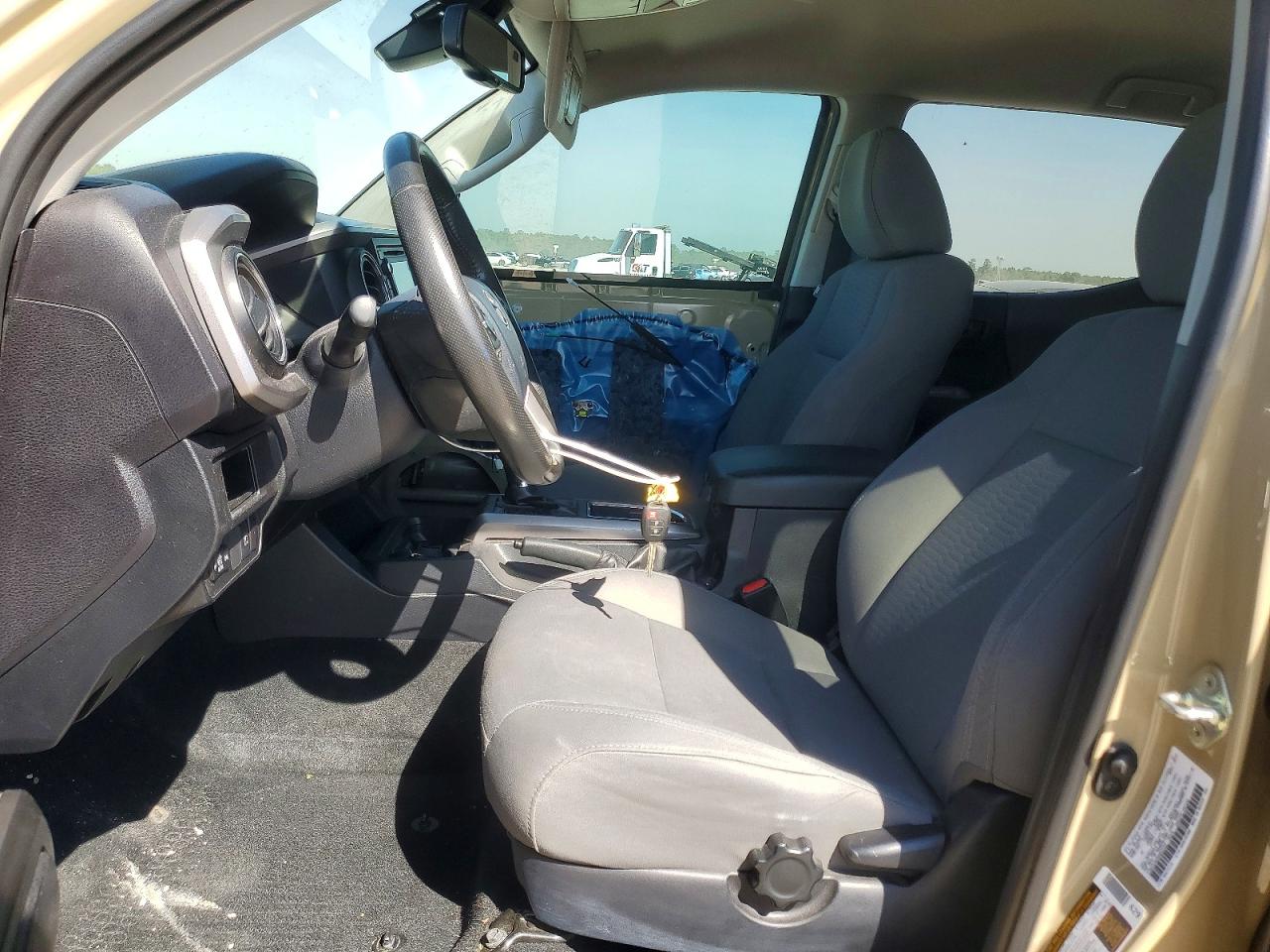 2019 TOYOTA TACOMA SR5 V6 photo 13