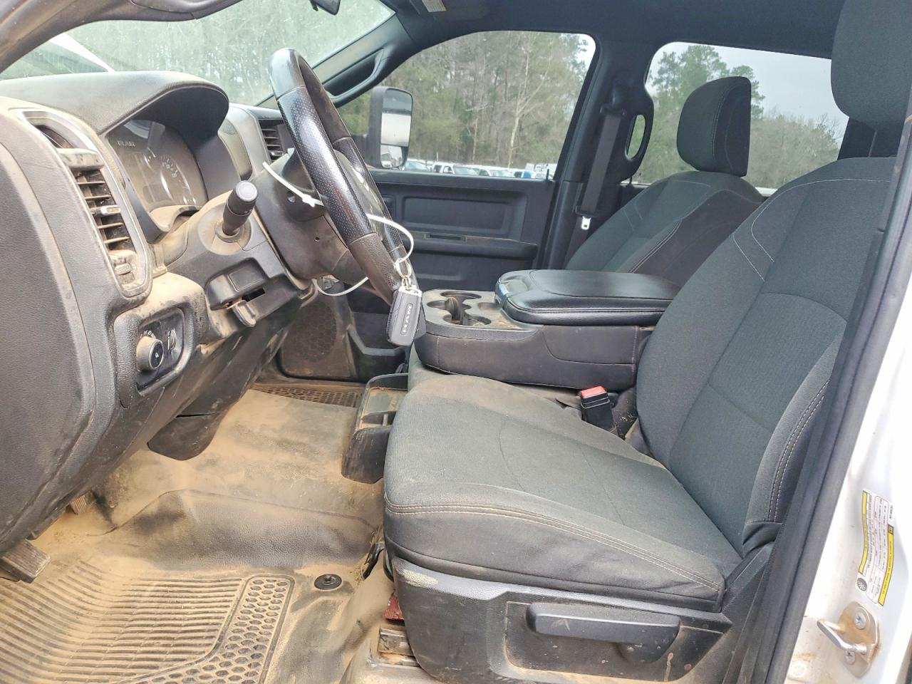2022 RAM 3500 photo 13