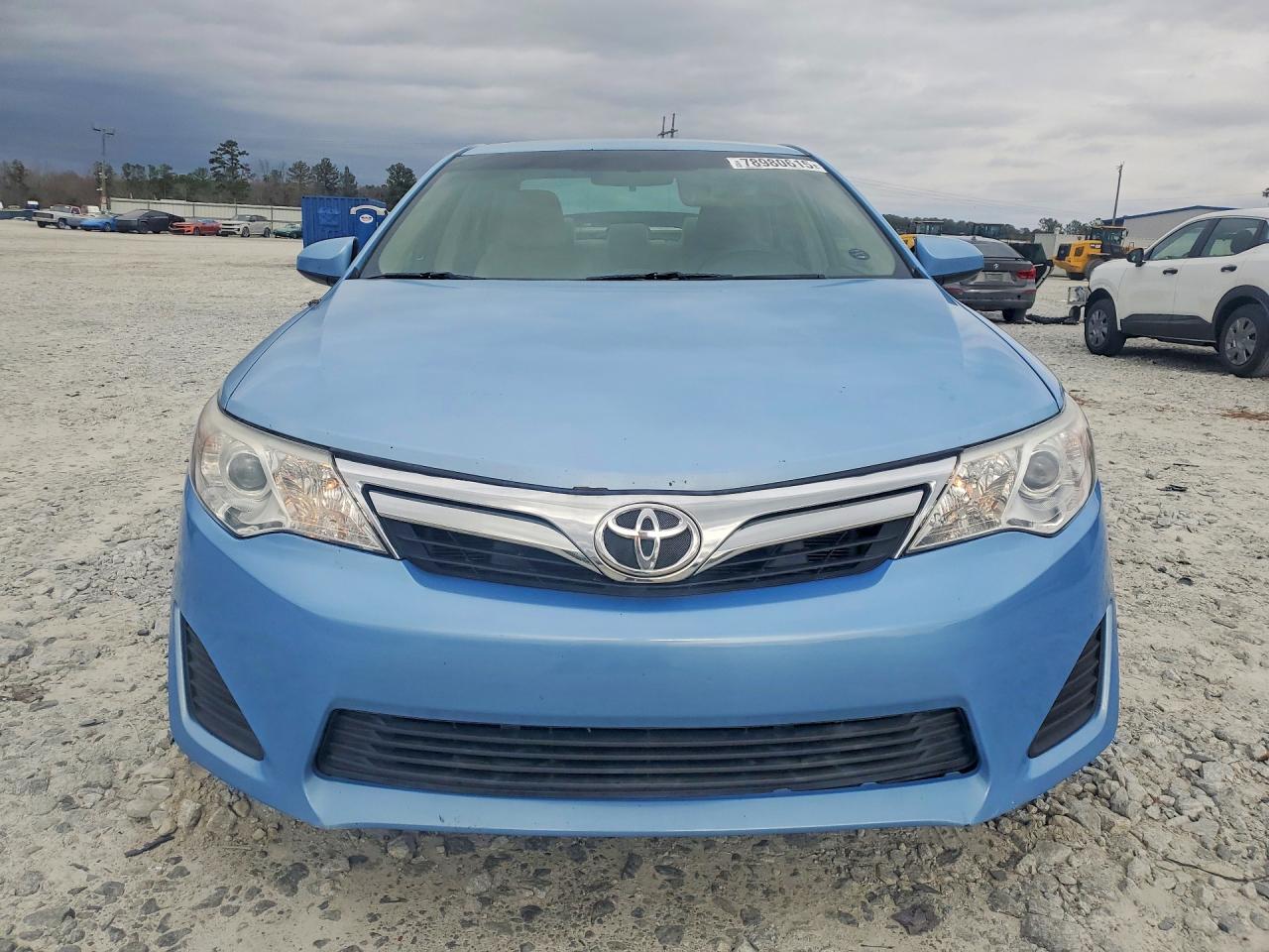2013 TOYOTA CAMRY LE photo 5
