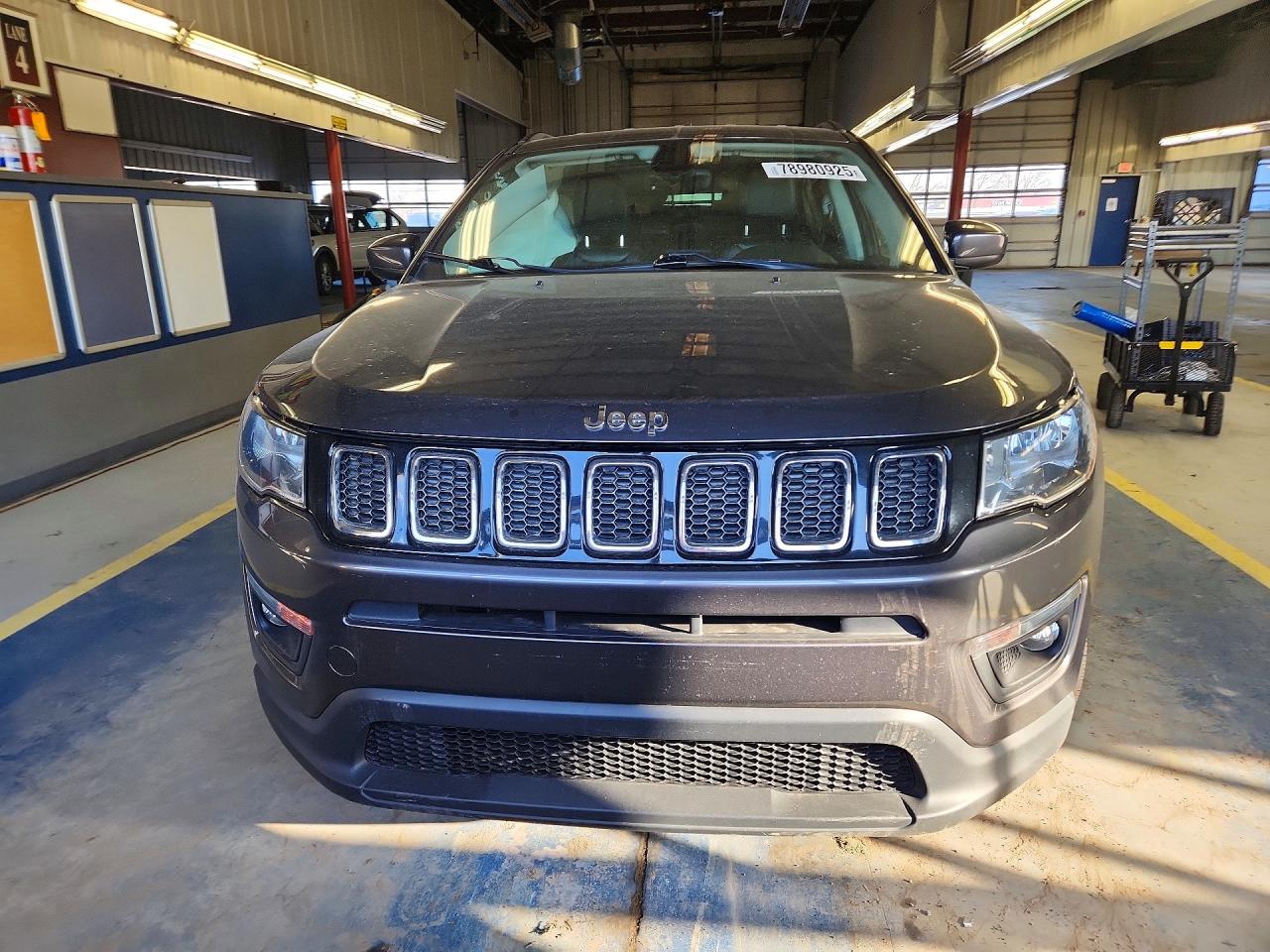 2017 JEEP COMPASS LATITUDE photo 5