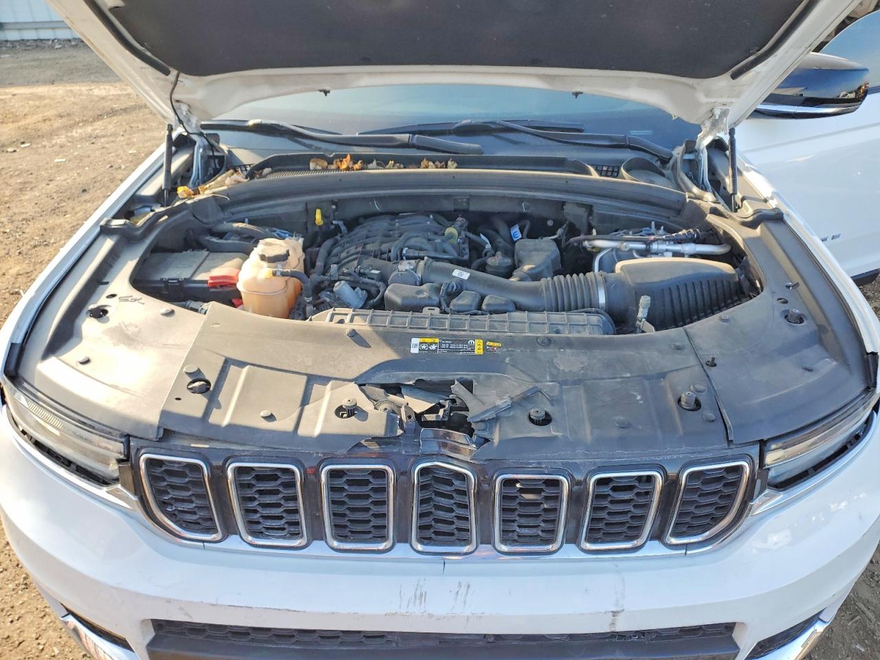 2024 JEEP GRAND CHEROKEE L LIMITED photo 23