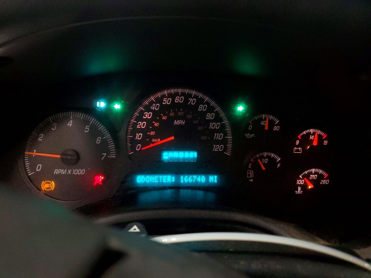 2004 CHEVROLET TRAILBLAZER LS photo 9