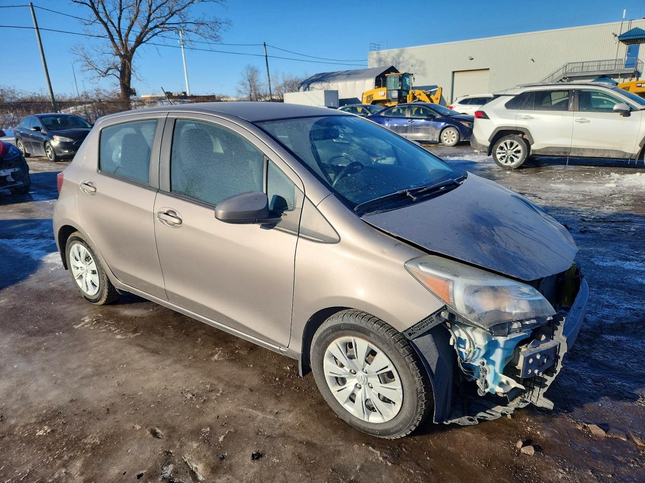 2015 TOYOTA YARIS 5-DOOR L photo 4