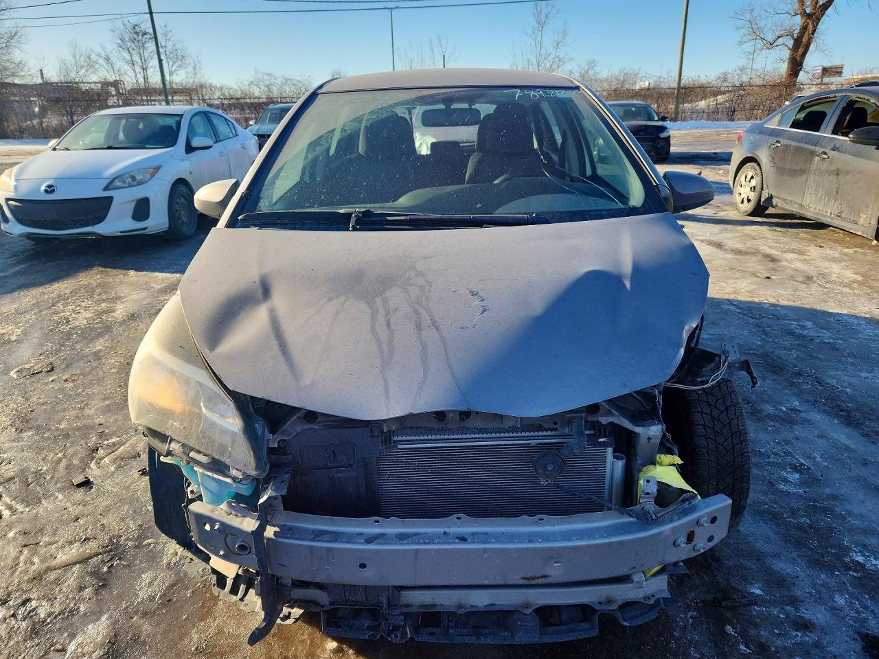 2015 TOYOTA YARIS 5-DOOR L photo 5