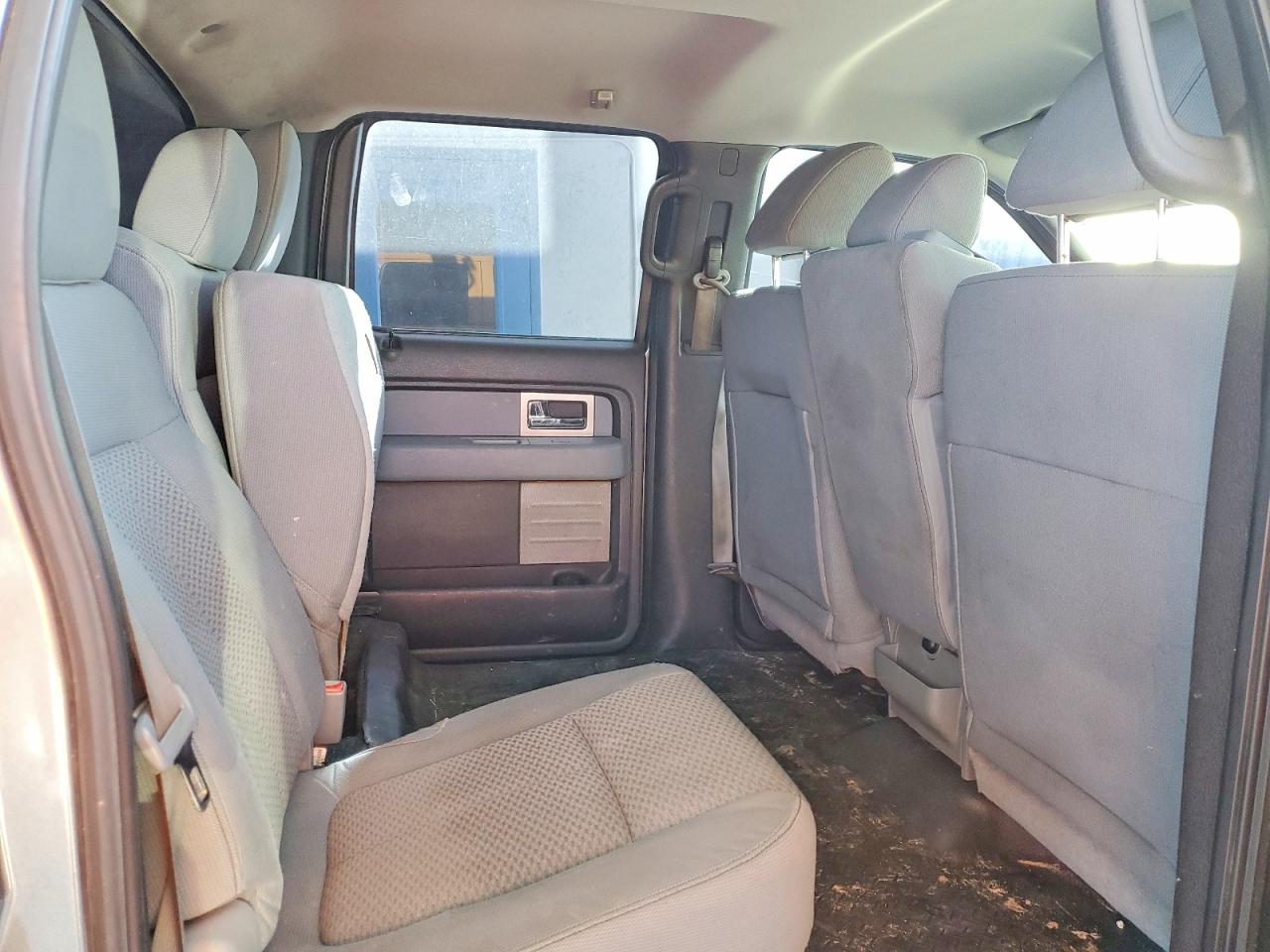 2011 FORD F150 SUPERCREW photo 28