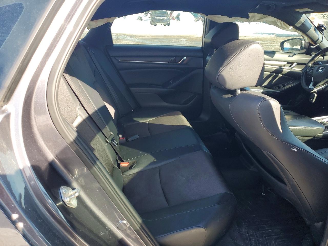 2018 HONDA ACCORD SPORT photo 19