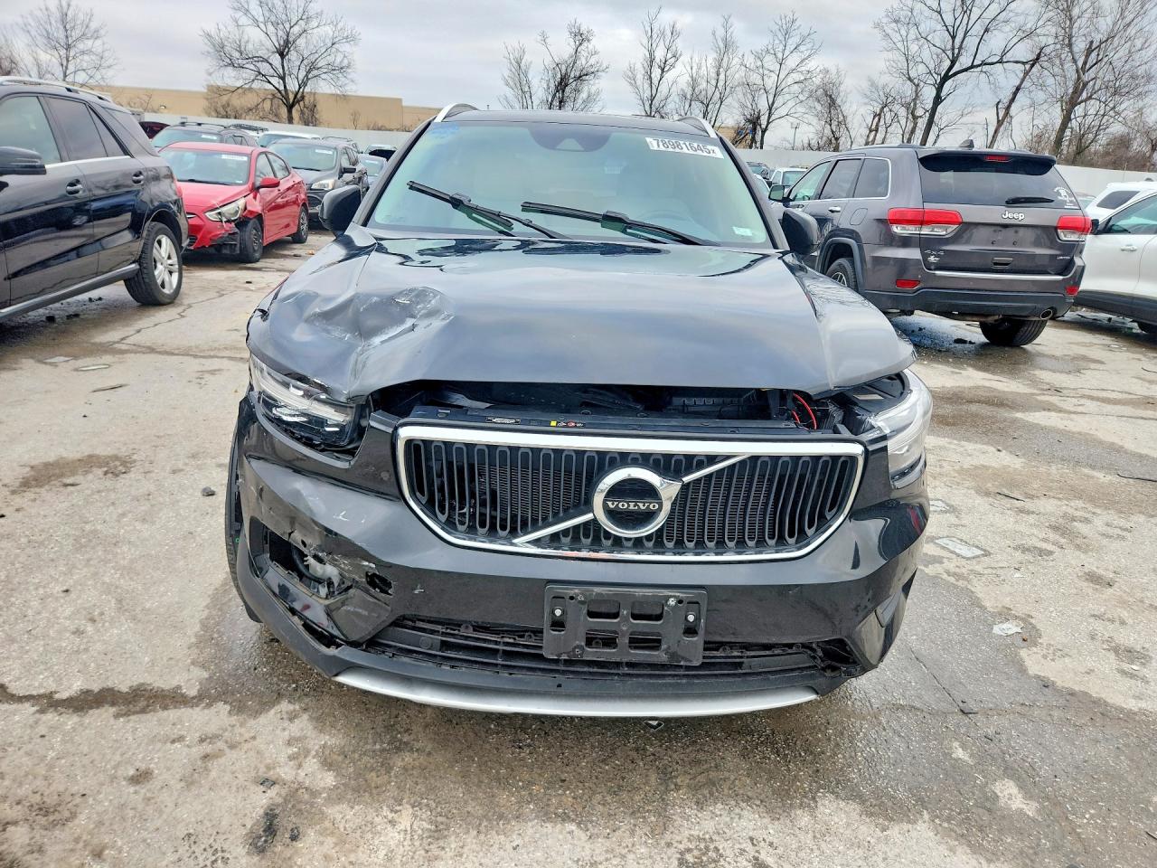 2020 VOLVO XC40 T5 MOMENTUM photo 9