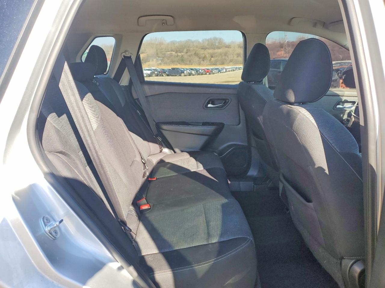 2021 NISSAN ROGUE SV photo 11