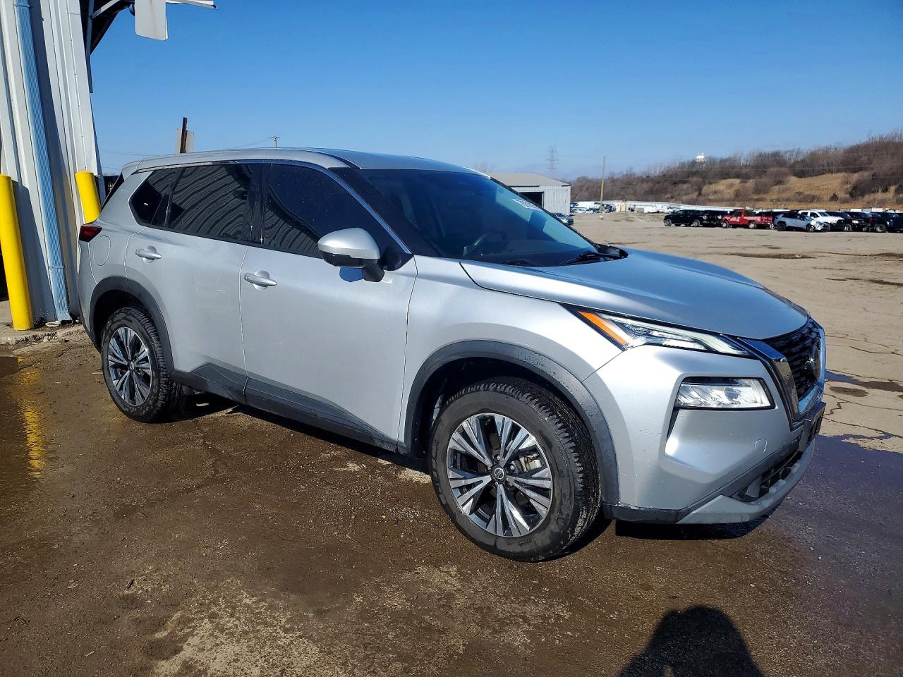 2021 NISSAN ROGUE SV photo 4