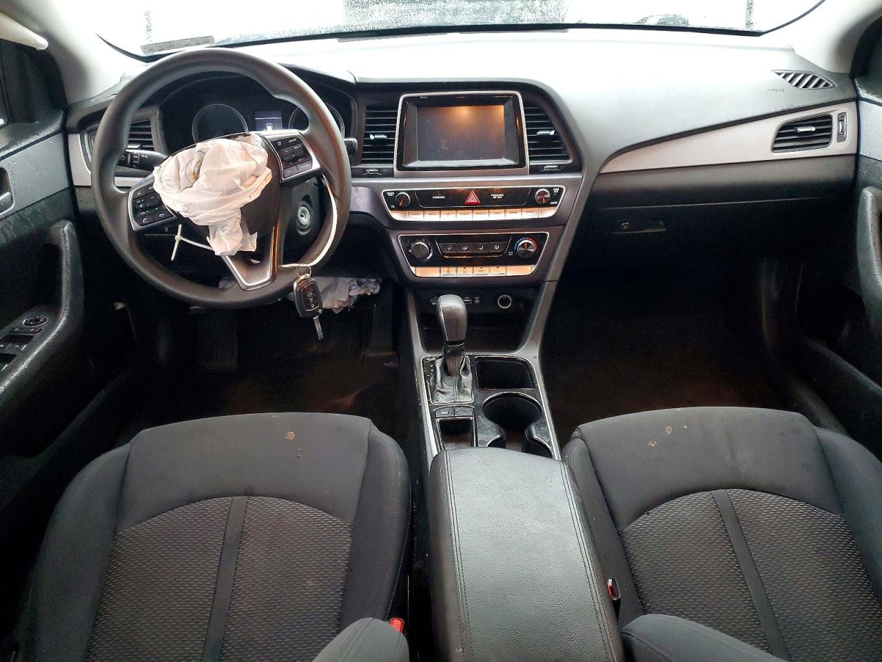 2018 HYUNDAI SONATA SE photo 22