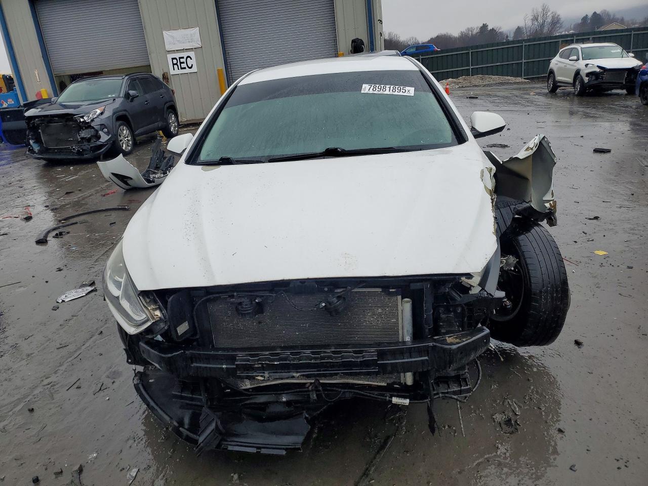 2018 HYUNDAI SONATA SE photo 13